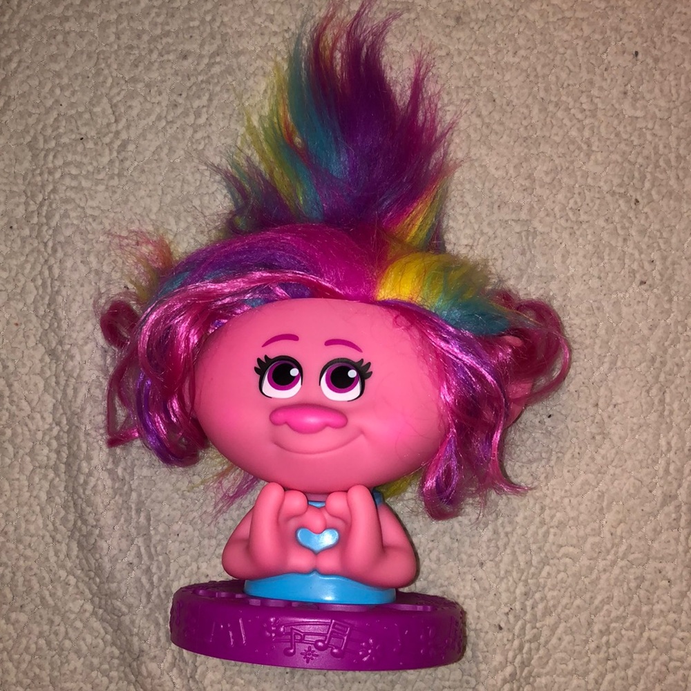 Trolls poppy hairstyle station